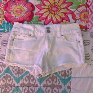 Refuge white shorts size 4